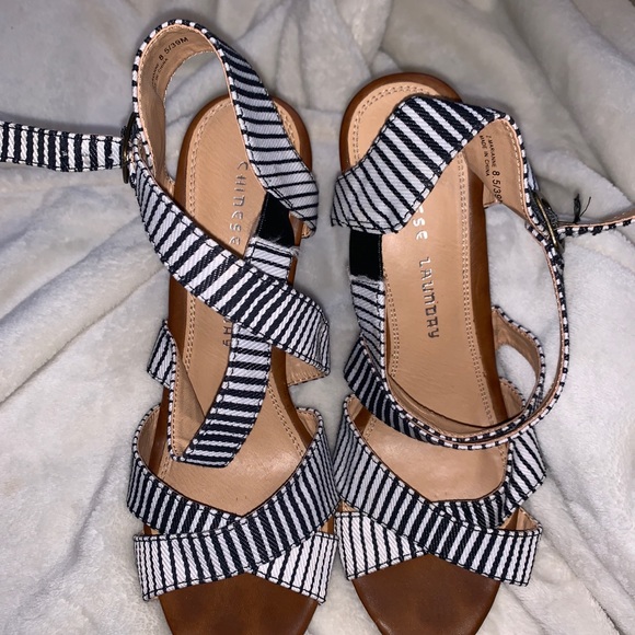 Black and white striped wedges - Picture 3 of 3